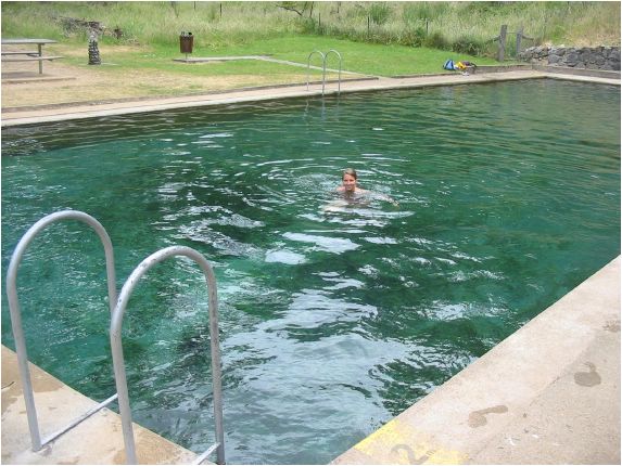 ...qu'un petit plongeon, tous seuls dans la piscine